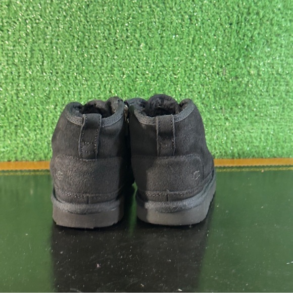 UGG Neumel 2 Black 1017320T Preschool Little Kids Size 12C - Picture 4 of 6